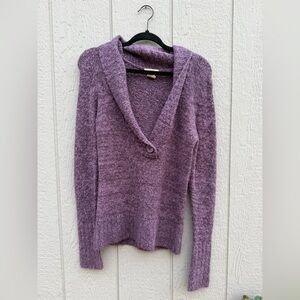 Arizona Jean Company Women's Y2K Lavender V-Neck Sweater
